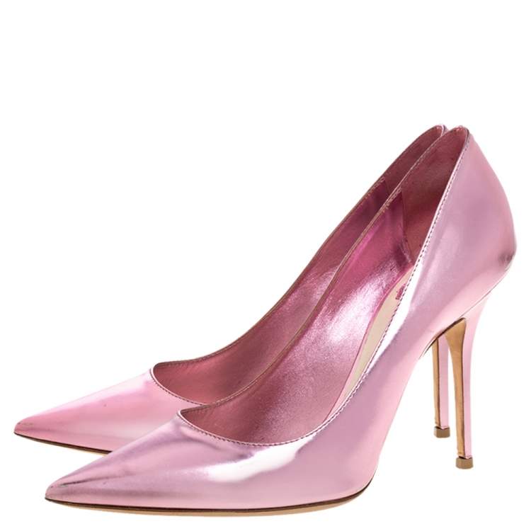 pink metallic pumps