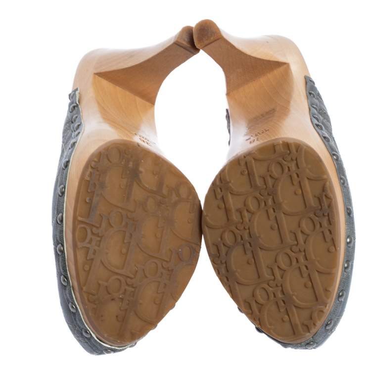 Pre Owned Dior Grey Metallic Cannage Stitched Leather Platform Clogs Size 38