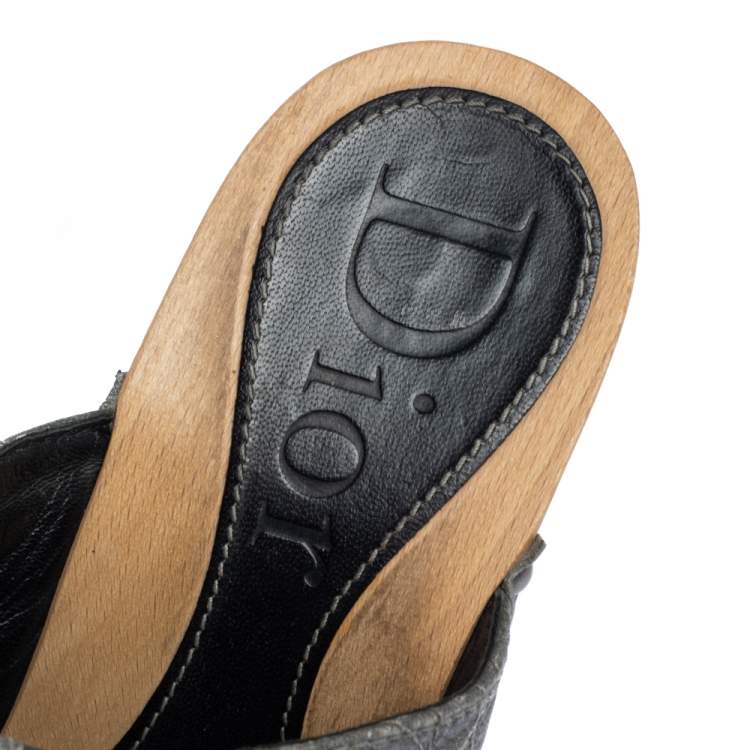 Pre Owned Dior Grey Metallic Cannage Stitched Leather Platform Clogs Size 38