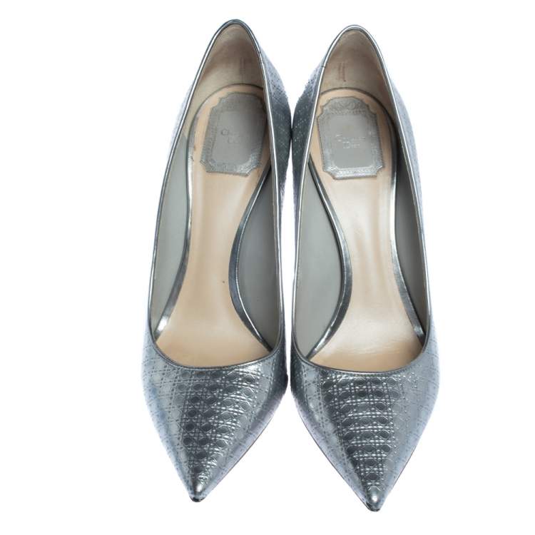 Pre Owned  Dior Metallic Silver Cannage Leather Cherie Pointed Toe Pumps Size 40