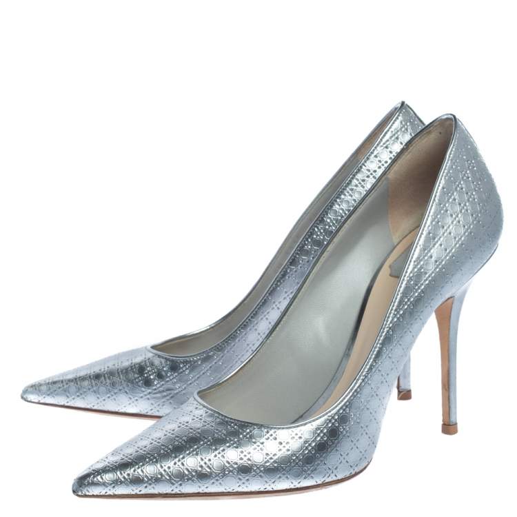 Pre Owned  Dior Metallic Silver Cannage Leather Cherie Pointed Toe Pumps Size 40