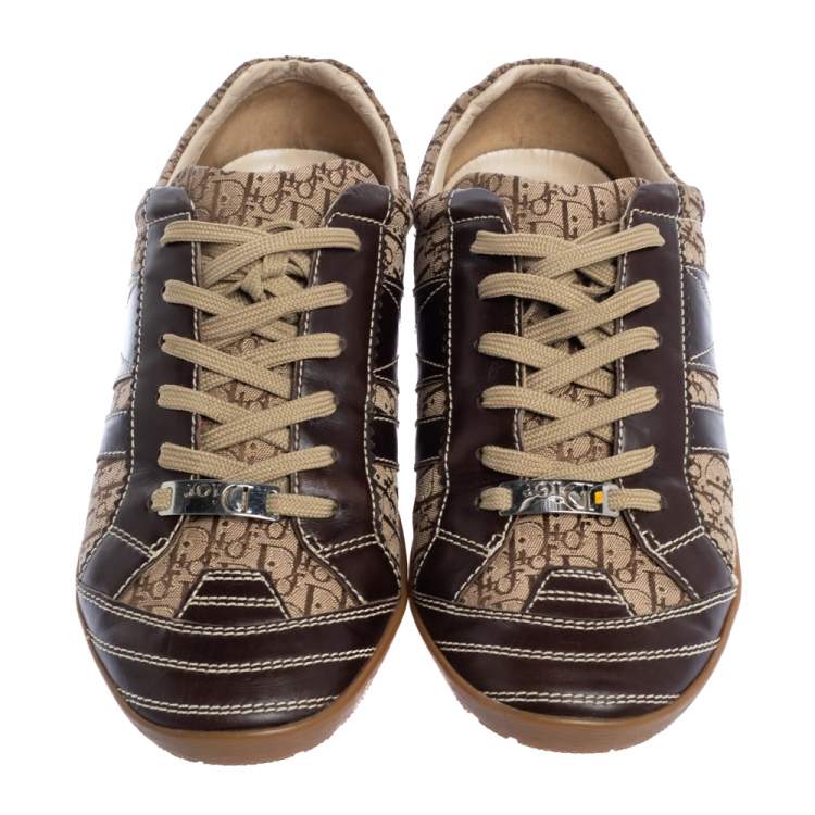 مملوكة مسبقًا Dior Brown Leather and Diorissimo Canvas Low Top Sneakers Size 40.5