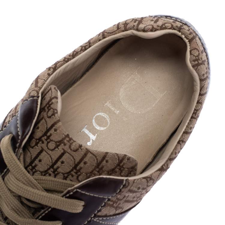 مملوكة مسبقًا Dior Brown Leather and Diorissimo Canvas Low Top Sneakers Size 40.5