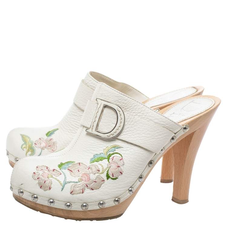 Pre Owned Dior White Floral Embroidered Leather Platform Clogs Size 37