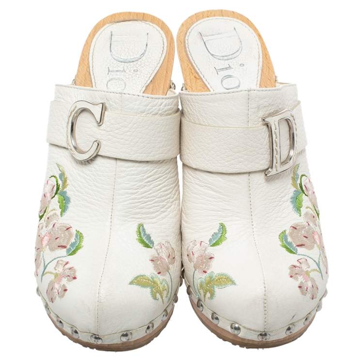 Pre Owned Dior White Floral Embroidered Leather Platform Clogs Size 37