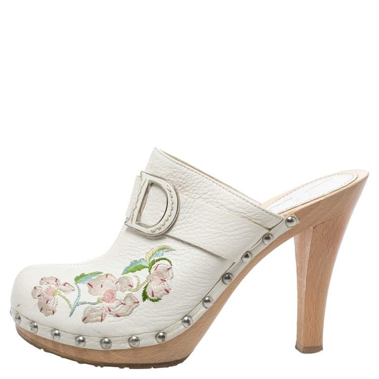 Pre Owned Dior White Floral Embroidered Leather Platform Clogs Size 37