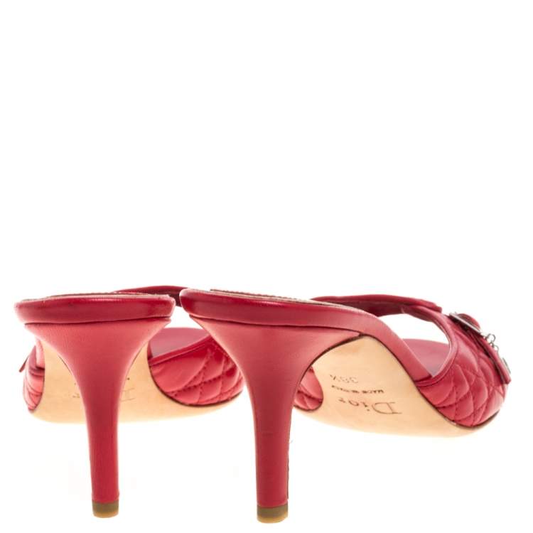 Pre Owned Dior Red Quilted Leather Buckle Detail Open Toe Sandals Size 38.5