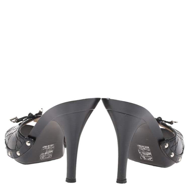 Pre Owned Dior Black Quilted Patent Leather Clog Sandals Size 36.5