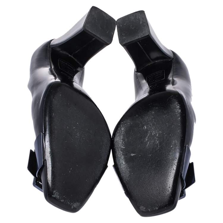 Pre Owned Dior Dark Blue Leather Buckle Detail Block Heel Pumps Size 39