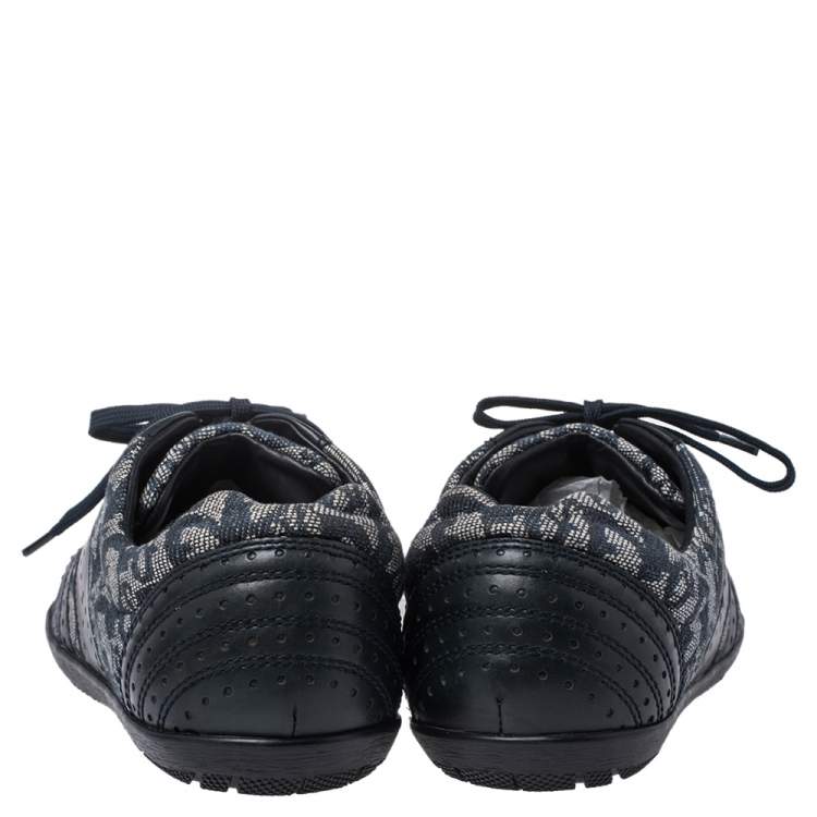 مملوكة مسبقًا Dior Blue Leather and Diorissimo Canvas Low Top Sneakers Size 40