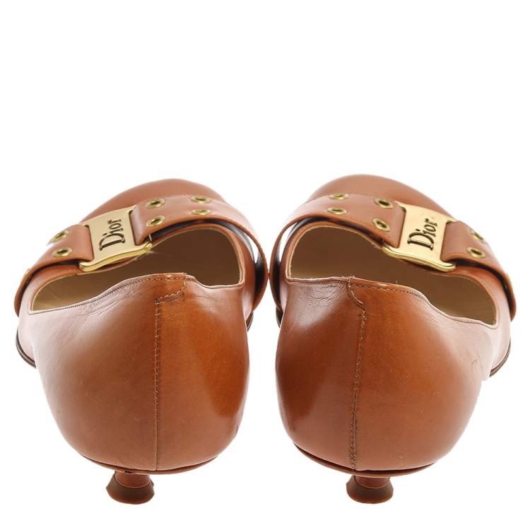 Pre Owned Dior Brown Leather Grommet Buckle Toe Pumps Size 38.5