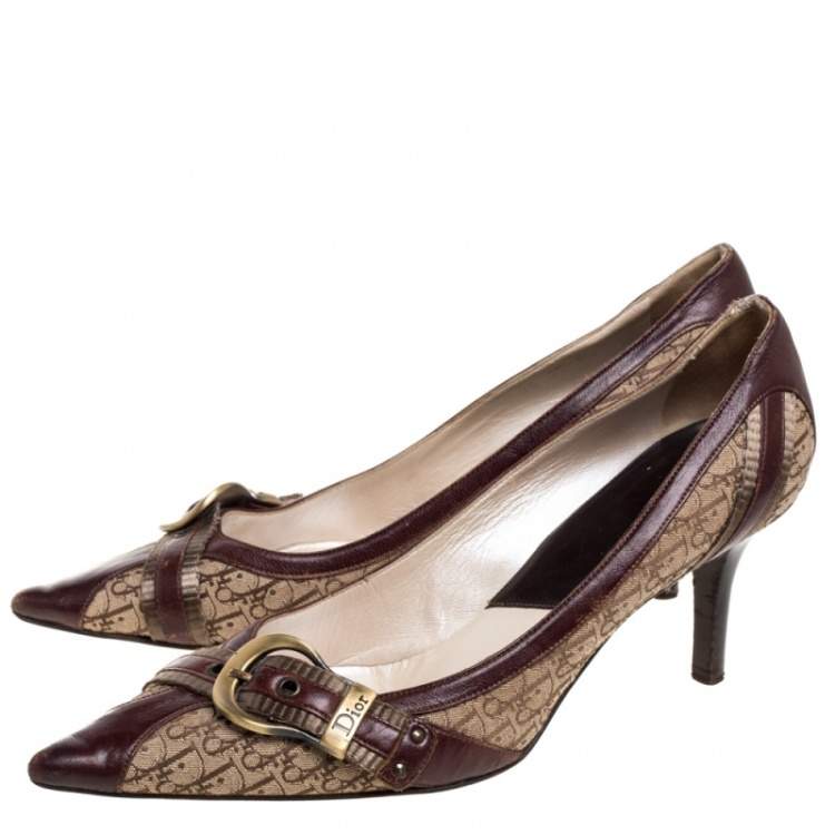 Pre Owned Dior Brown/Beige Canvas And Leather Buckle Detail Pointed Toe Pumps Size 39