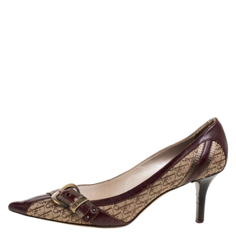 Pre Owned Dior Brown/Beige Canvas And Leather Buckle Detail Pointed Toe Pumps Size 39