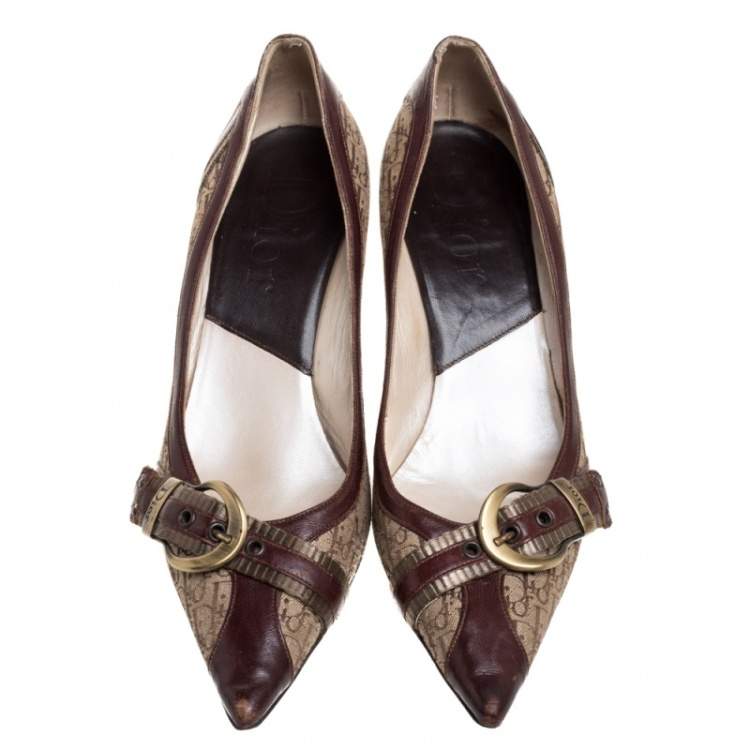 Pre Owned Dior Brown/Beige Canvas And Leather Buckle Detail Pointed Toe Pumps Size 39