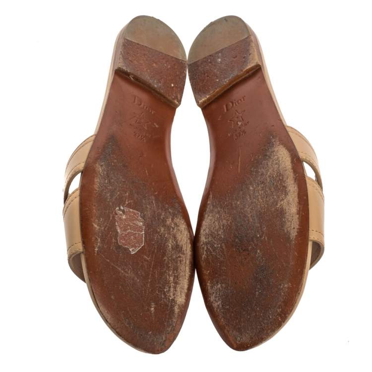 Pre Owned Dior Beige Leather 30 Montaigne Slide Flats Size 37.5