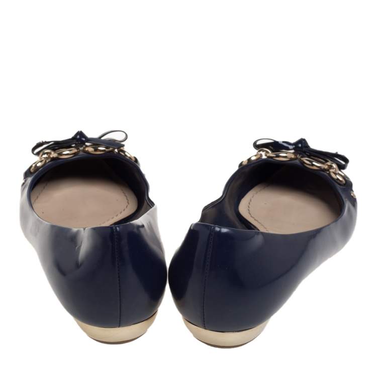 Pre Owned Dior Navy Blue Patent Leather And Leather Bow Chain Ballet Flats Size 40