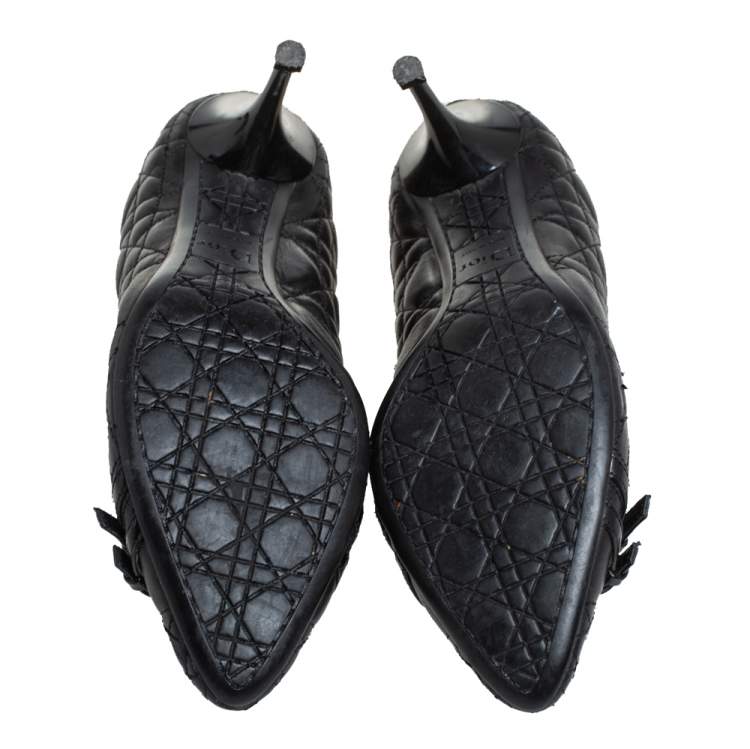Pre Owned Dior Black Cannage Leather Buckle Detailed Pumps Size 38