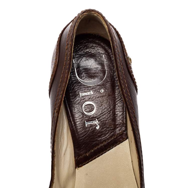 Pre Owned Dior Vintage Brown Leather D Buckle Pumps Size 38