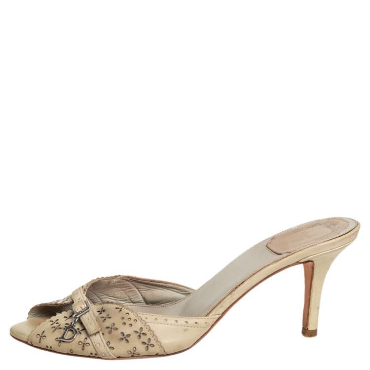 مملوكة مسبقًا Dior Grey Leather Open Toe Buckle Slide Sandals Size 38