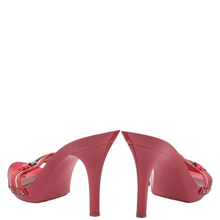 Pre Owned Dior Pink/White Canvas And Leather Logo Embellished Slide Sandals Size 40