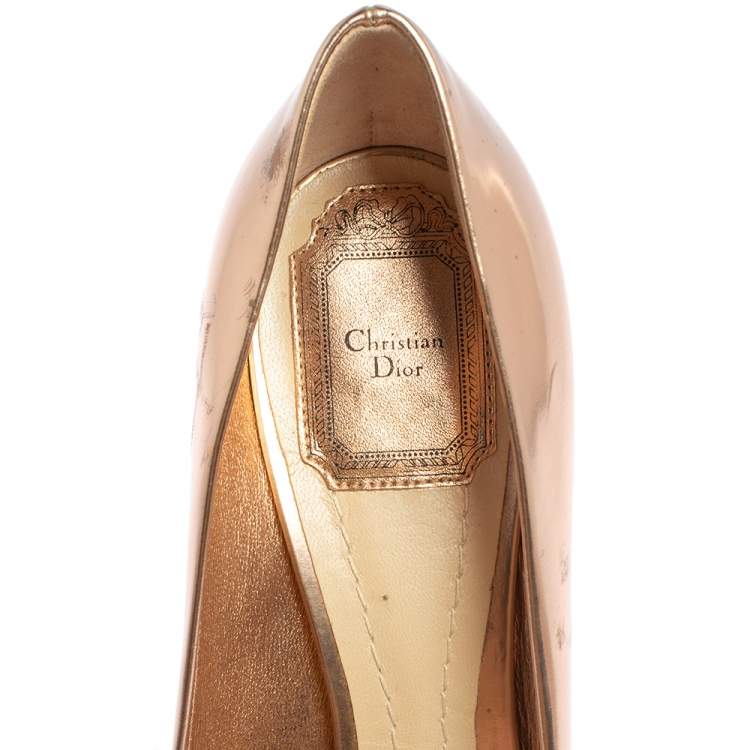 Pre Owned Dior Rose Gold Leather Metal Pointed Cap Toe Pumps Size 39