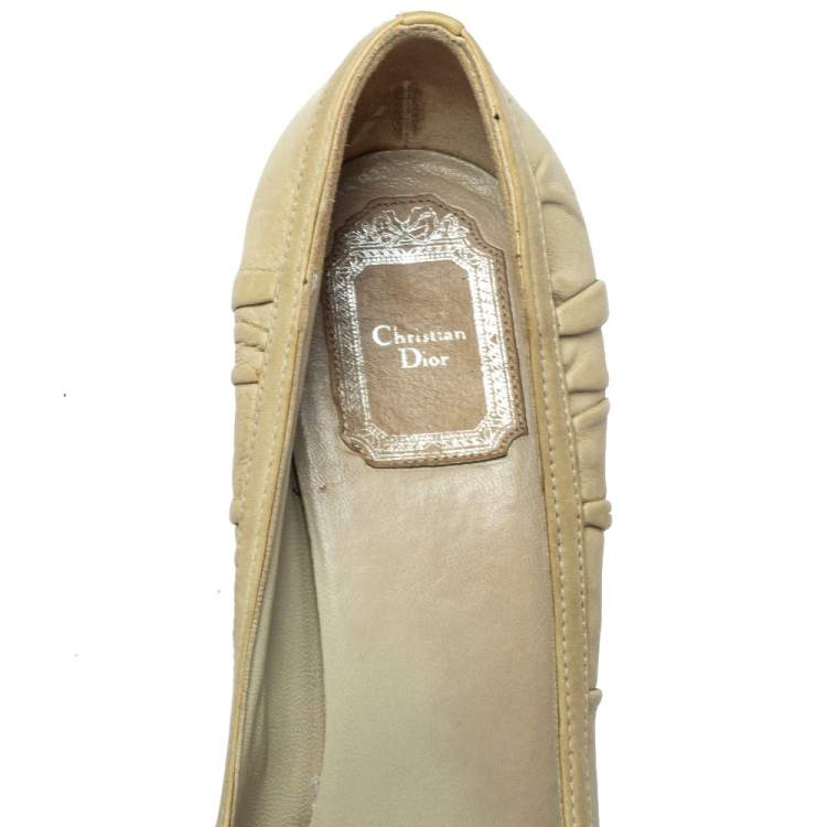 Pre Owned Dior Grey Leather Embellished Round Toe Slip On Pumps Size 39.5