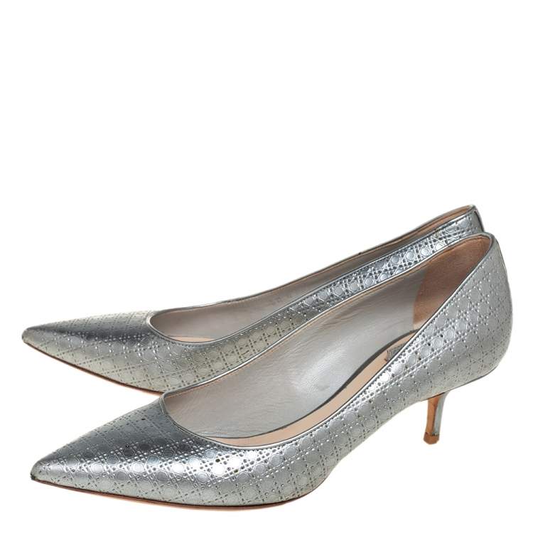 Pre Owned Dior Silver Cannage Leather Kitten Heel Pumps Size 37.5