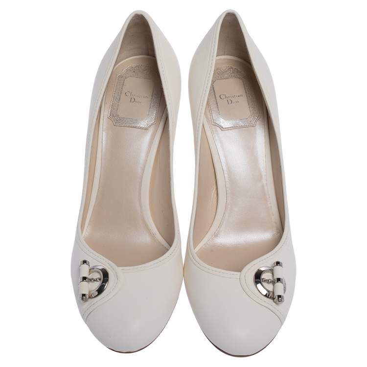 Pre Owned Dior White Leather Slip On Logo Pumps Size 37