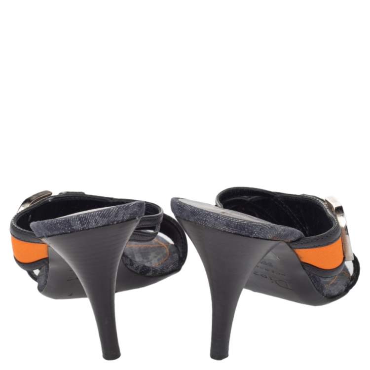 Pre Owned Dior Dark Blue Leather And Trotter Fabric Trim Buckle Detail Cross Strap Sandals Size 39.5