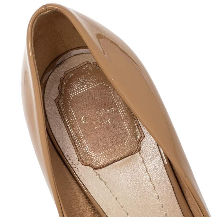 Pre Owned Dior Beige Patent Leather Miss Dior Peep Toe Platform Pumps Size 40
