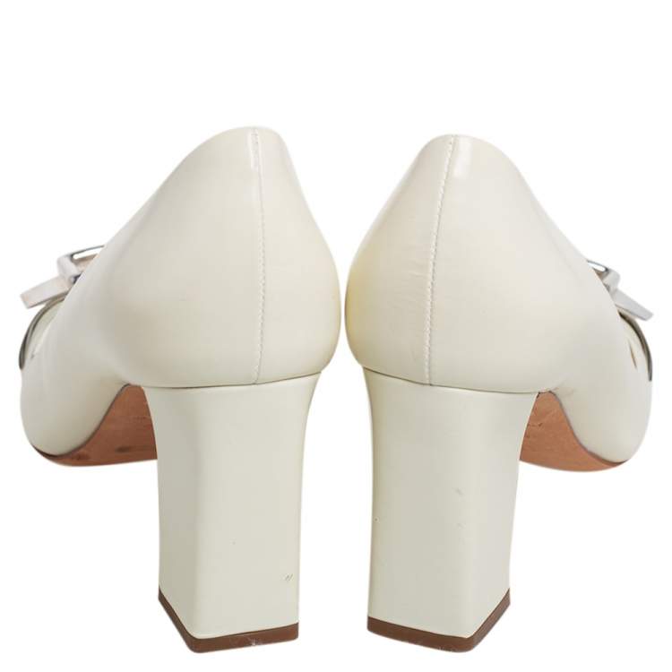 Pre Owned Dior Cream Patent Leather Buckle Block Heel Pumps Size 37.5