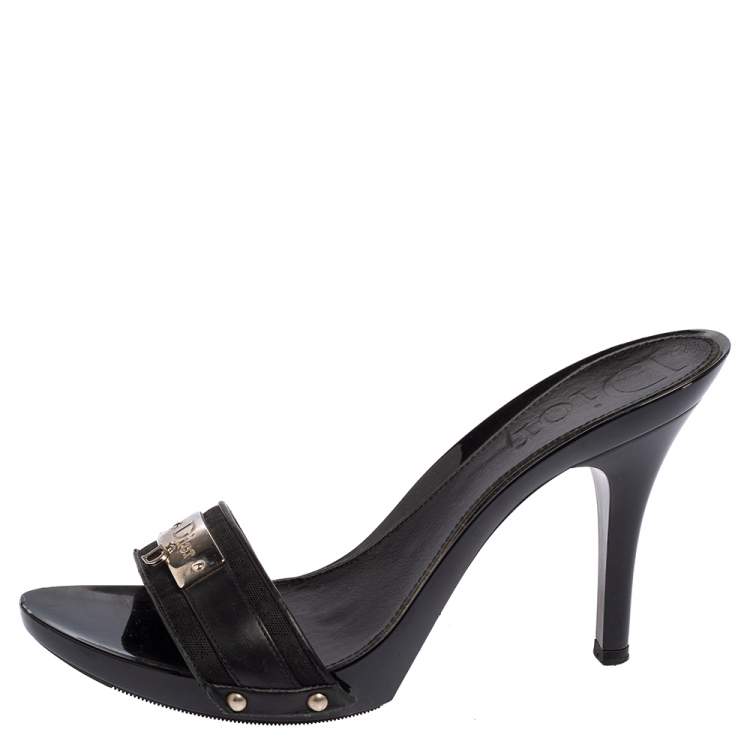 Pre Owned Dior Black Leather D Charm Slide Sandals Size 40