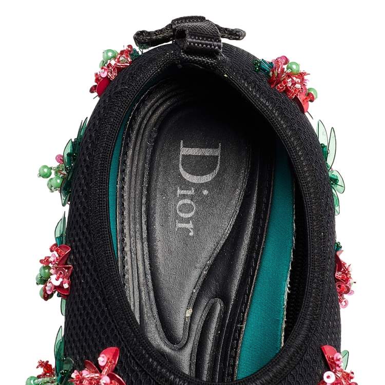 مملوكة مسبقًا Dior Black Mesh Floral Embellished Fusion Slip On Sneakers Size 35.5