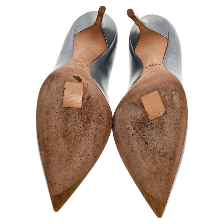 Pre Owned Dior Silver Leather Flower Embellished Pointed Toe Pumps Size 39