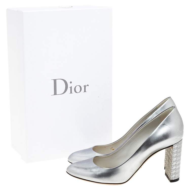 Pre Owned Dior Metallic Silver Leather Microcannage Block Heel Pumps Size 35.5