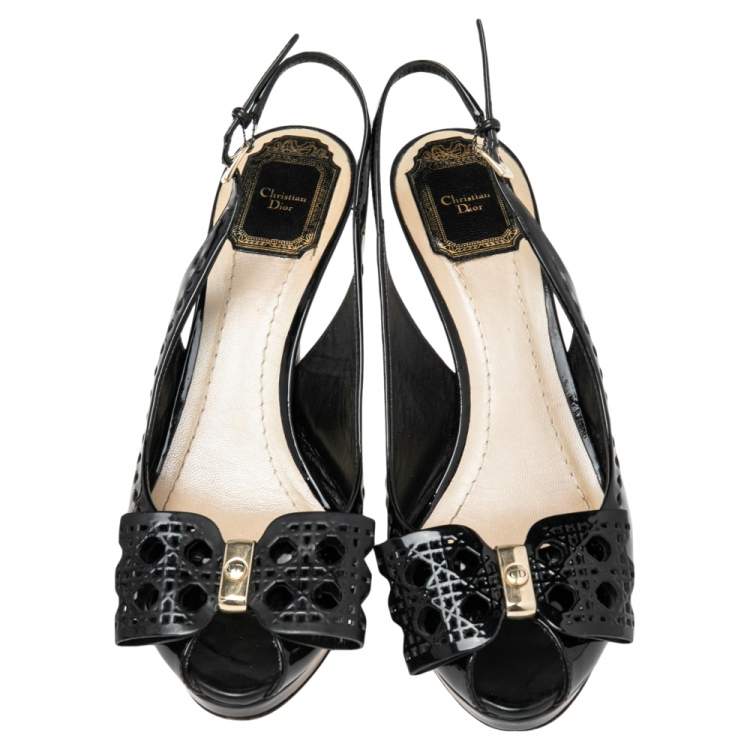مملوكة مسبقًا Dior Black Patent Leather Cannage Bow Detail 'Butterfly' Slingback Sandals Size 37.5