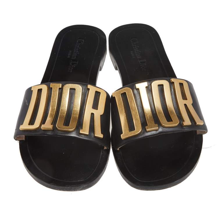 مملوكة مسبقًا Dior Black Leather Logo Flat Sandals Size 40