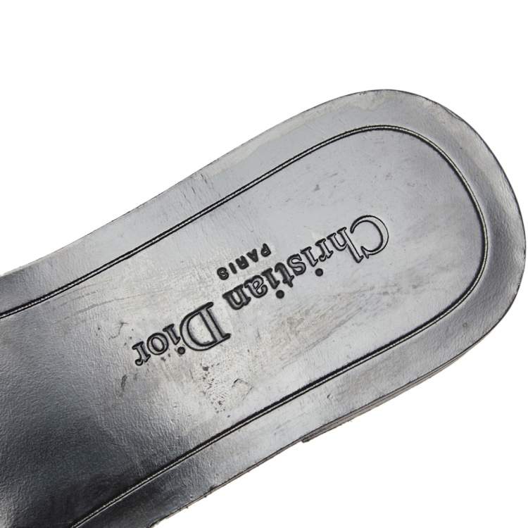 مملوكة مسبقًا Dior Black Leather Logo Flat Sandals Size 40