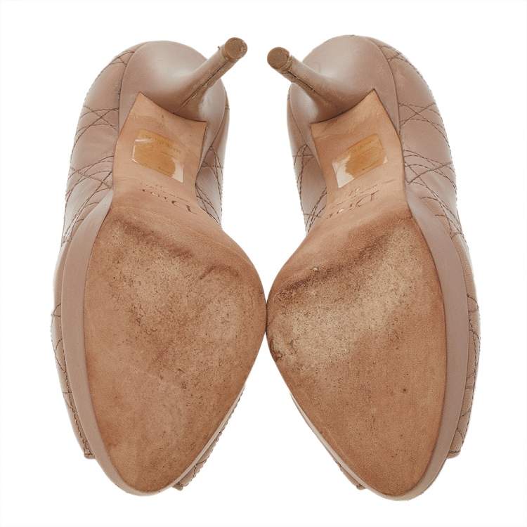 مملوكة مسبقًا Dior Beige Cannage Leather Peep Toe Pumps Size 37