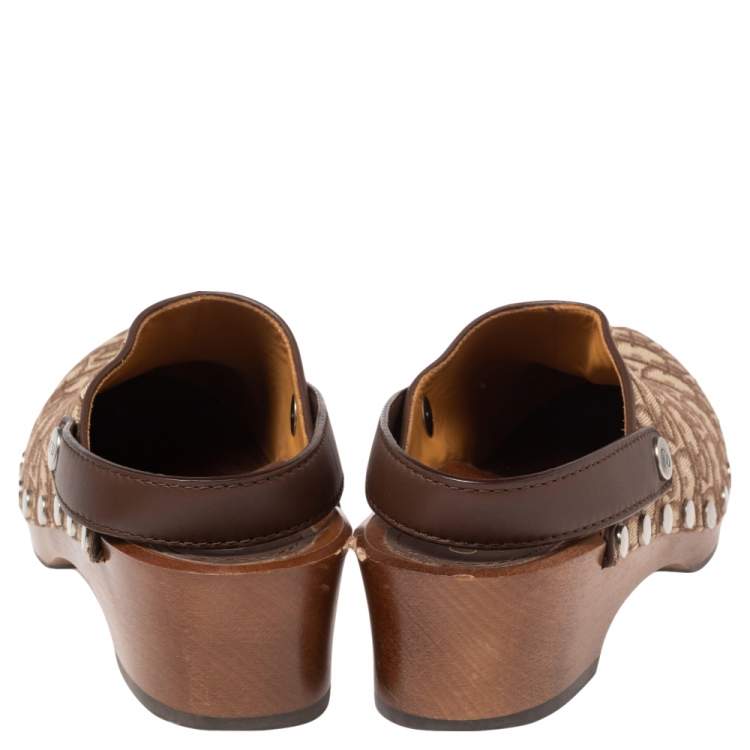 Pre Owned  Dior Beige/Brown Oblique Canvas Diorquake Slingback Clogs Size 41