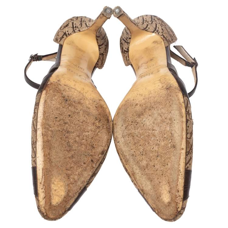 مملوكة مسبقًا Dior Brown Leather And Diorissimo Canvas Ankle Strap Sandals Size 38.5