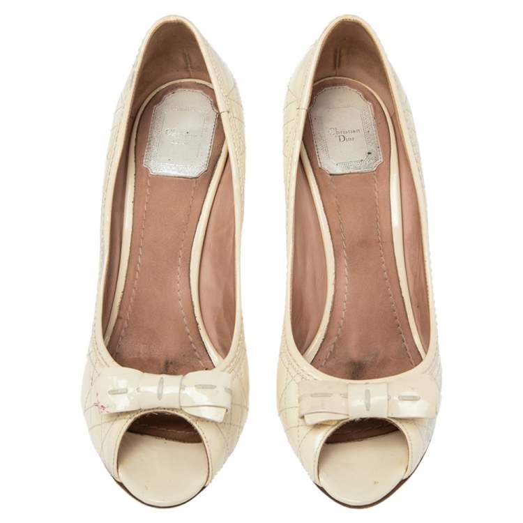 Pre Owned Dior Cream Cannage Patent Leather Bow Peep Toe Pumps Size 40