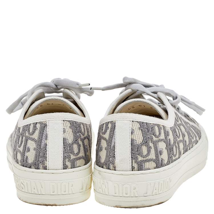 Pre Owned Dior White/Grey Oblique Embroidered Fabric Motif Walk'n'Dior Low Top Sneakers Size 38.5