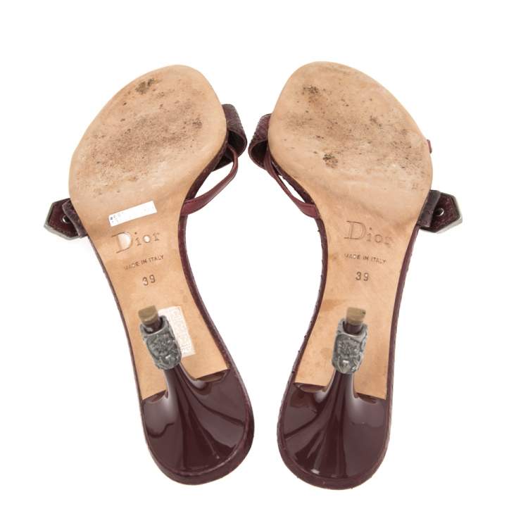 Pre Owned Dior Burgundy Snakeskin Embossed Leather Buckle Slide Sandals Size 39