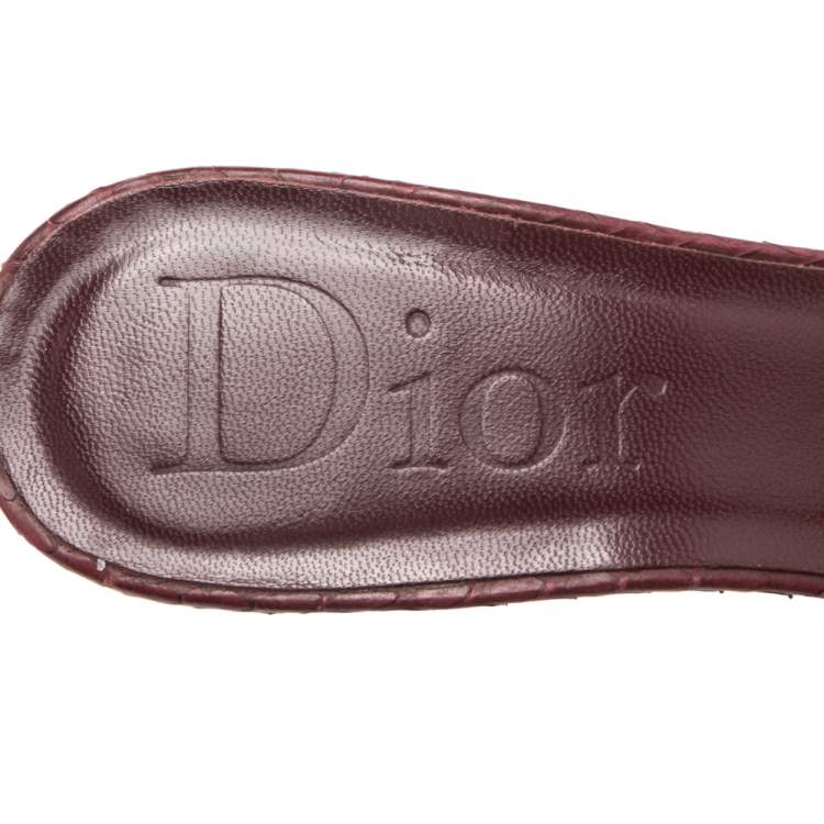 Pre Owned Dior Burgundy Snakeskin Embossed Leather Buckle Slide Sandals Size 39