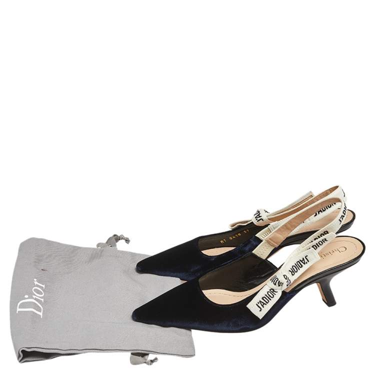 مملوكة مسبقًا Dior Dark Blue Velvet J'adior Slingback Pointed Toe Sandals Size 37