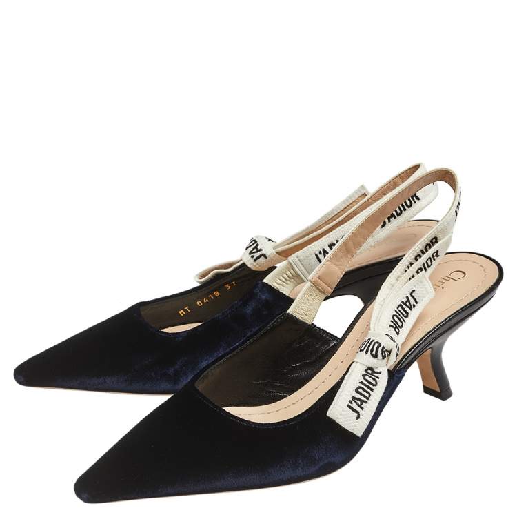 مملوكة مسبقًا Dior Dark Blue Velvet J'adior Slingback Pointed Toe Sandals Size 37