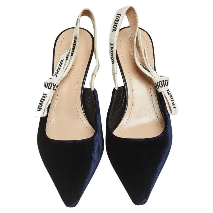 مملوكة مسبقًا Dior Dark Blue Velvet J'adior Slingback Pointed Toe Sandals Size 37