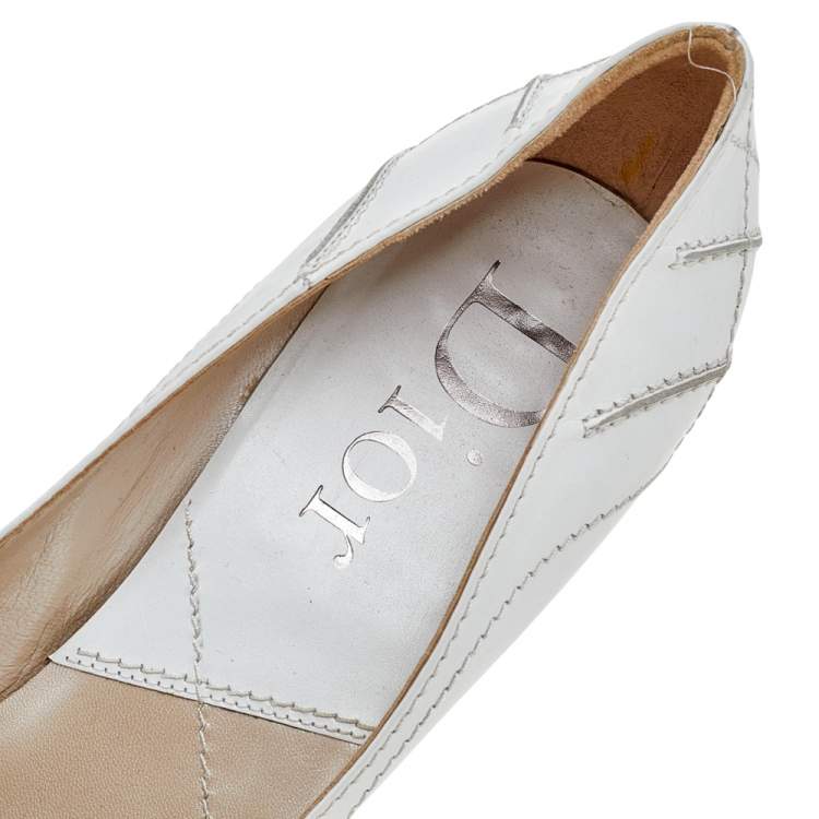 Pre Owned  Dior White Leather Round Toe Pumps Size 40.5