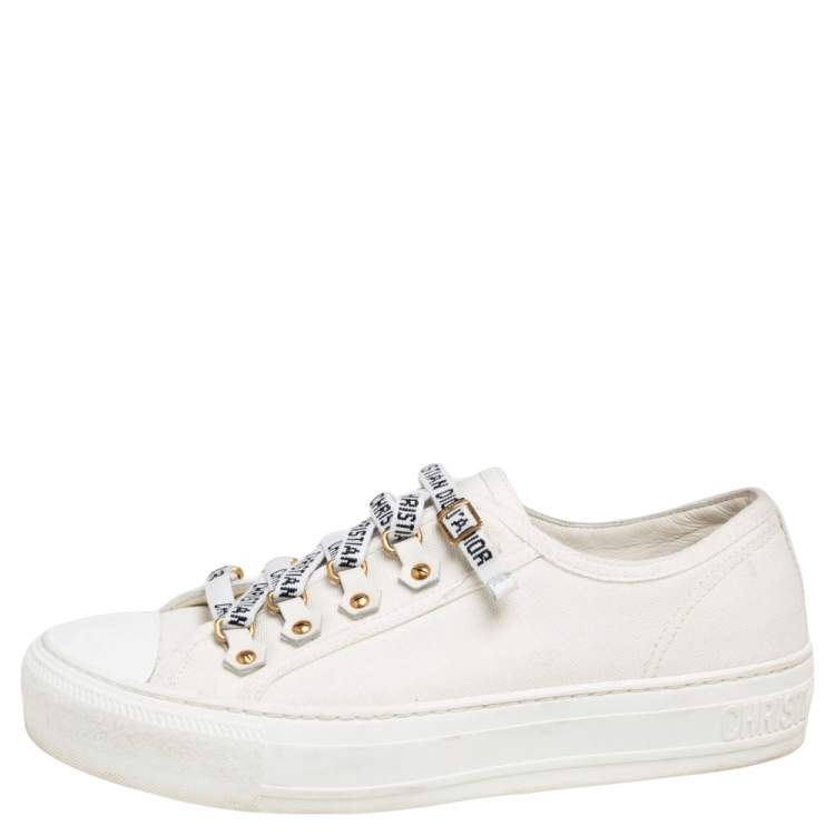 مملوكة مسبقًا Dior White Canvas Walk'N'Dior Low Top Sneakers Size 36
